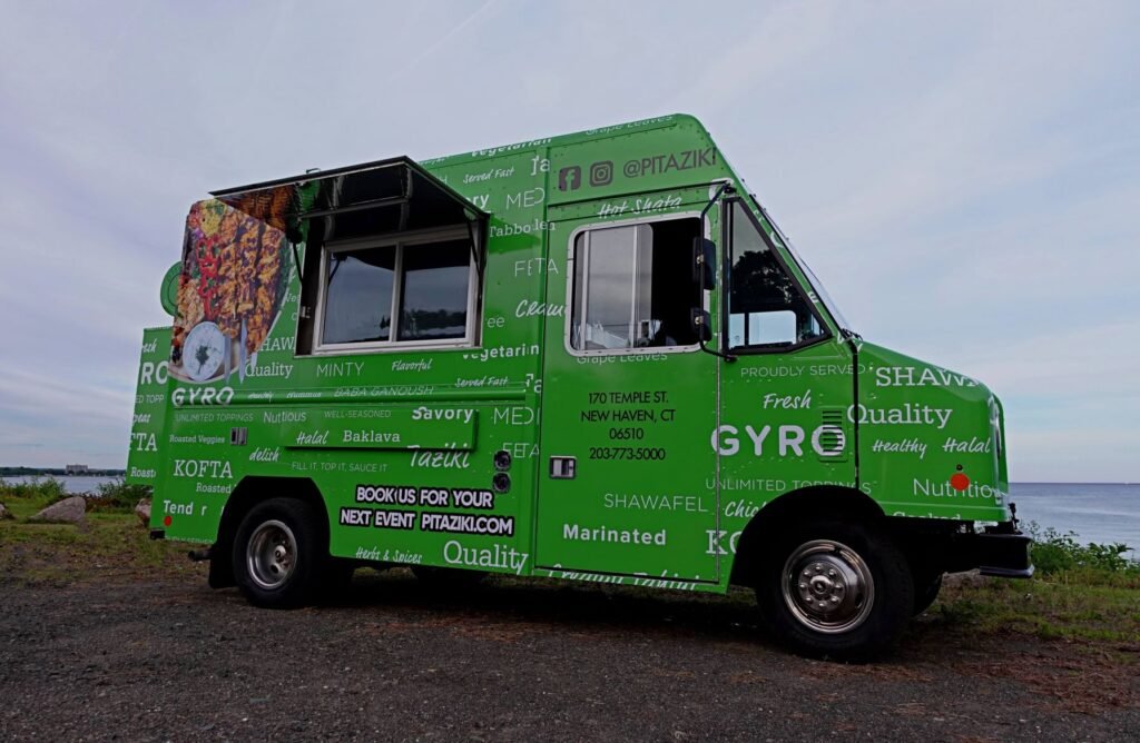 aPitaZiki-Catering-Food-Truck-1